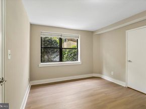 212 Oakwood Street SE 113, Washington DC 20032