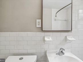 212 Oakwood Street SE 113, Washington DC 20032