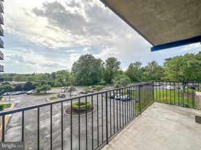 3245 Rio Drive 305, Falls Church VA 22041