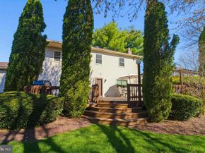 54 Roy Lane, Huntingdon Valley PA 19006