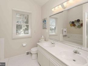 54 Roy Lane, Huntingdon Valley PA 19006