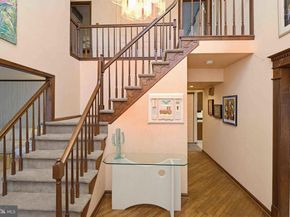 54 Roy Lane, Huntingdon Valley PA 19006