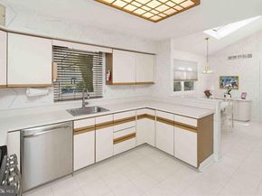 54 Roy Lane, Huntingdon Valley PA 19006