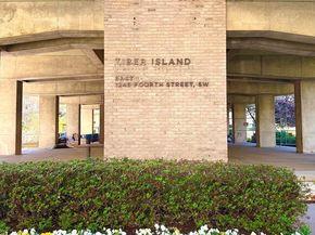 1245 4TH Street SW E800, Washington DC 20024