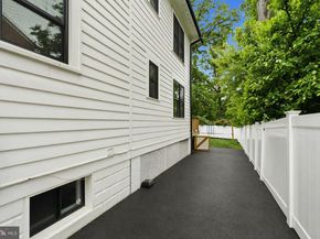 4628 13TH Street N, Arlington VA 22207