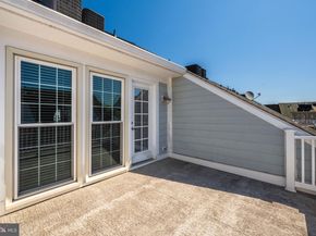 714 Day Lane, Alexandria VA 22314
