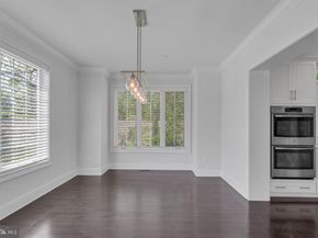 17 Grey Court, Berwyn PA 19312