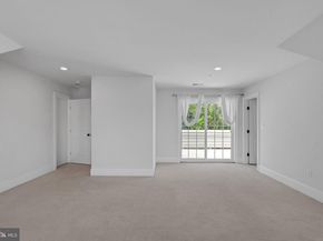 17 Grey Court, Berwyn PA 19312