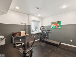 922 N Marshall Street, Philadelphia PA 19123