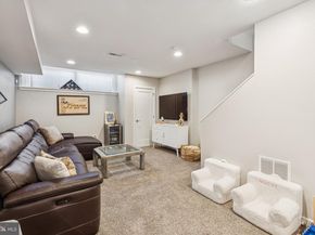 922 N Marshall Street, Philadelphia PA 19123