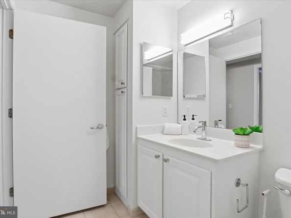 355 I Street SW 311, Washington DC 20024