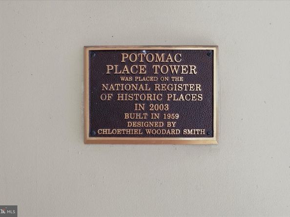 355 I Street SW 311, Washington DC 20024