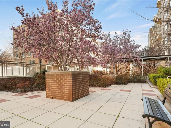 355 I Street SW 311, Washington DC 20024