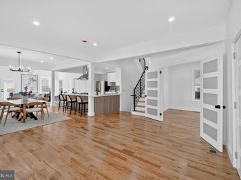 1923 Jackson Street NE