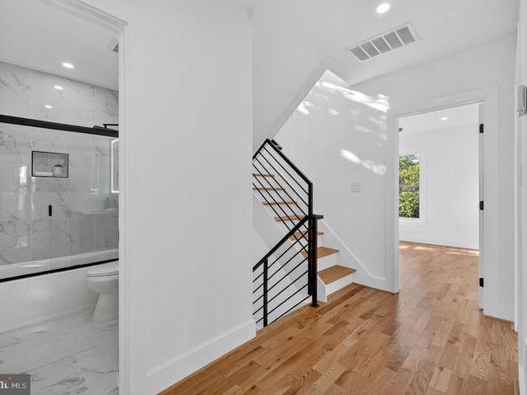 1923 Jackson Street NE, Washington DC 20018