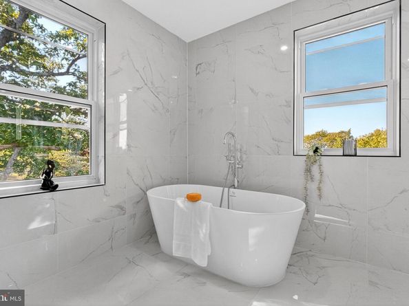 1923 Jackson Street NE, Washington DC 20018