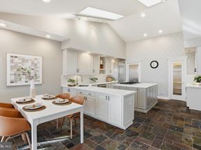 2007 Spring Branch Drive, Vienna VA 22181