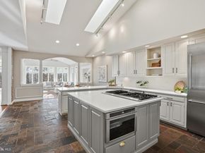 2007 Spring Branch Drive, Vienna VA 22181