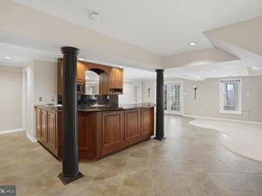 2007 Spring Branch Drive, Vienna VA 22181