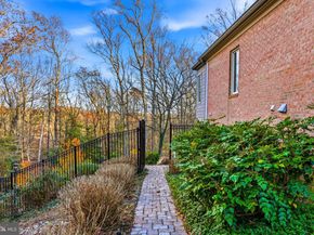 2007 Spring Branch Drive, Vienna VA 22181