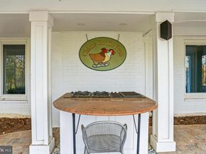 2007 Spring Branch Drive, Vienna VA 22181