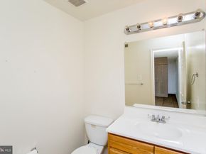 1811 Hennessy Drive, Southampton PA 18966