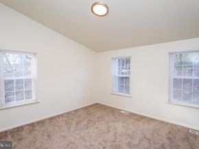 1811 Hennessy Drive, Southampton PA 18966