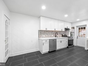 6630 Boyer Street, Philadelphia PA 19119