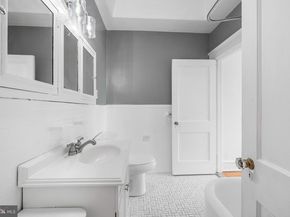 6630 Boyer Street, Philadelphia PA 19119