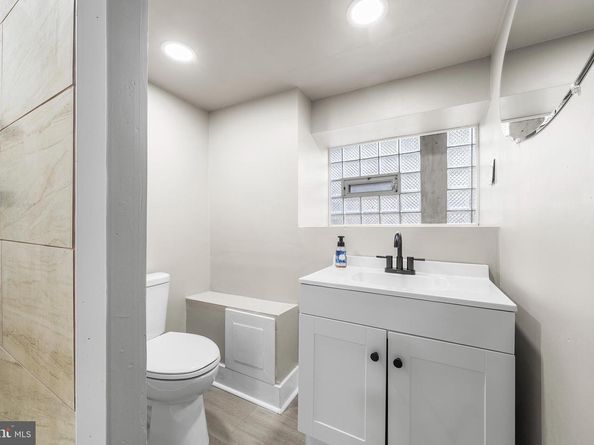 6630 Boyer Street, Philadelphia PA 19119