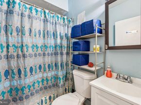 2013 4TH Street NE, Washington DC 20002