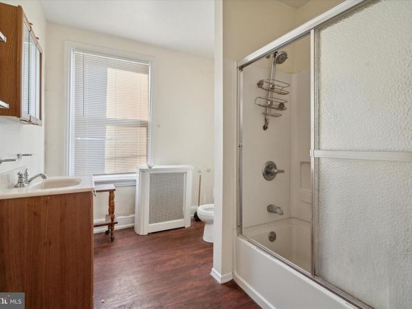 1324 W Cumberland Street, Philadelphia PA 19132