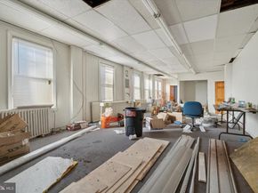 1324 W Cumberland Street, Philadelphia PA 19132