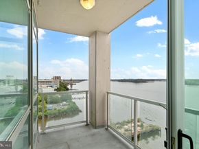 901 N Penn Street R1001, Philadelphia PA 19123