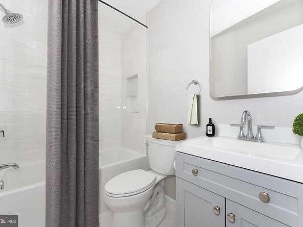 6706 James Lee Street 350, Falls Church VA 22042