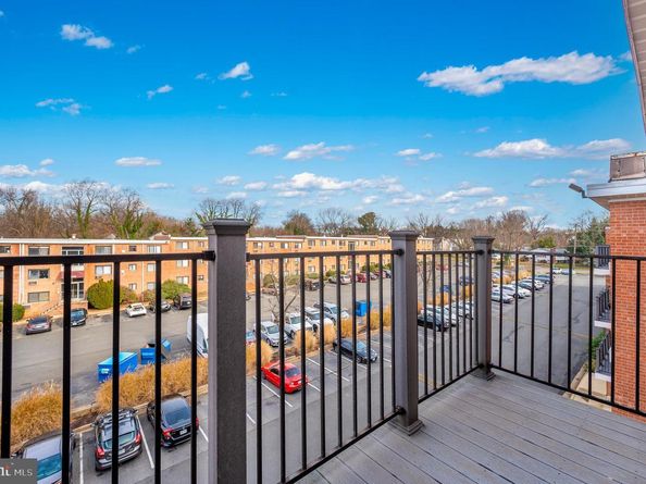 6706 James Lee Street 350, Falls Church VA 22042