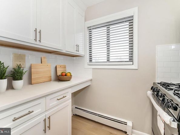 6706 James Lee Street 350, Falls Church VA 22042