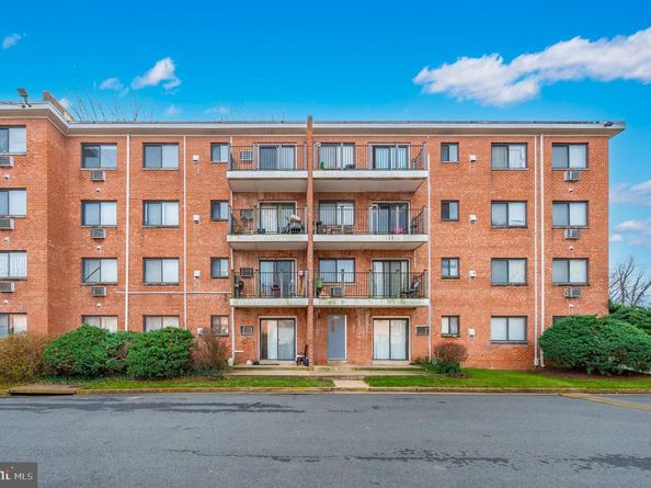 6706 James Lee Street 350, Falls Church VA 22042