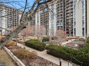 5300 Holmes Run Parkway 615, Alexandria VA 22304