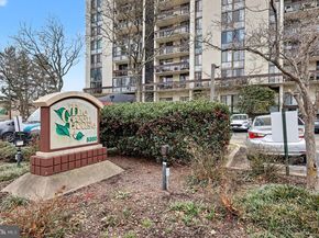 5300 Holmes Run Parkway 615, Alexandria VA 22304