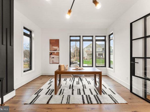 6539 Fairlawn Drive, Mclean VA 22101