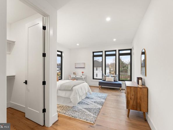 6539 Fairlawn Drive, Mclean VA 22101