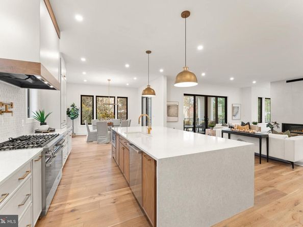 6539 Fairlawn Drive, Mclean VA 22101