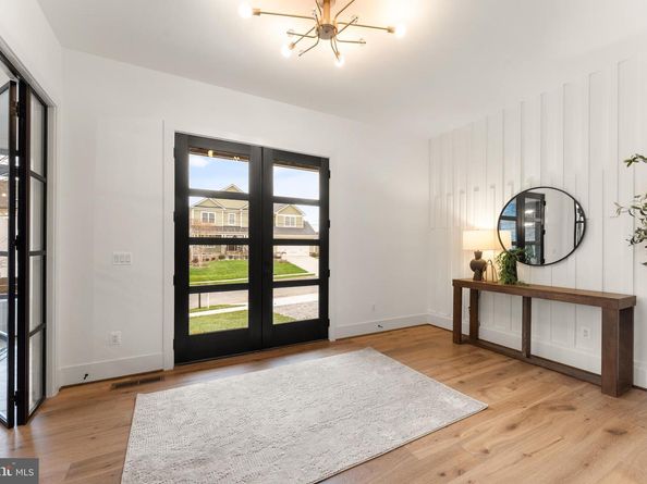 6539 Fairlawn Drive, Mclean VA 22101