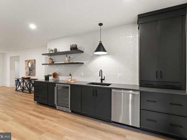 6539 Fairlawn Drive, Mclean VA 22101