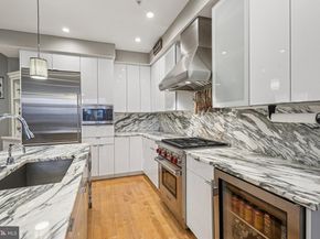 739 Bainbridge Street, Philadelphia PA 19147