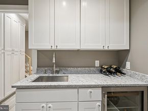 739 Bainbridge Street, Philadelphia PA 19147