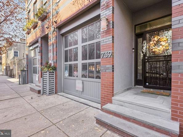 739 Bainbridge Street, Philadelphia PA 19147