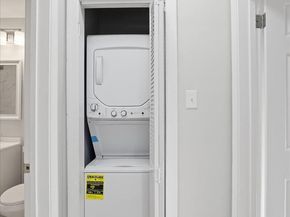 1804 W Abingdon Drive 201, Alexandria VA 22314