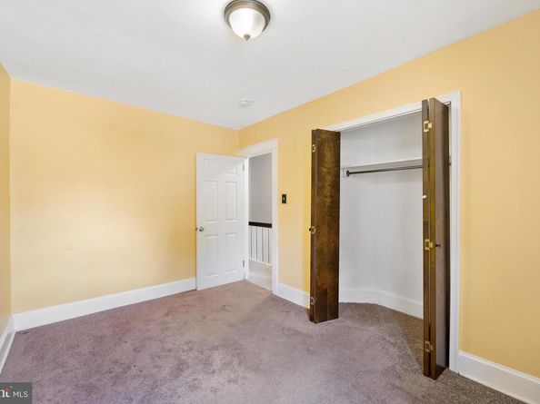 1011 Clifton, Collingdale PA 19023